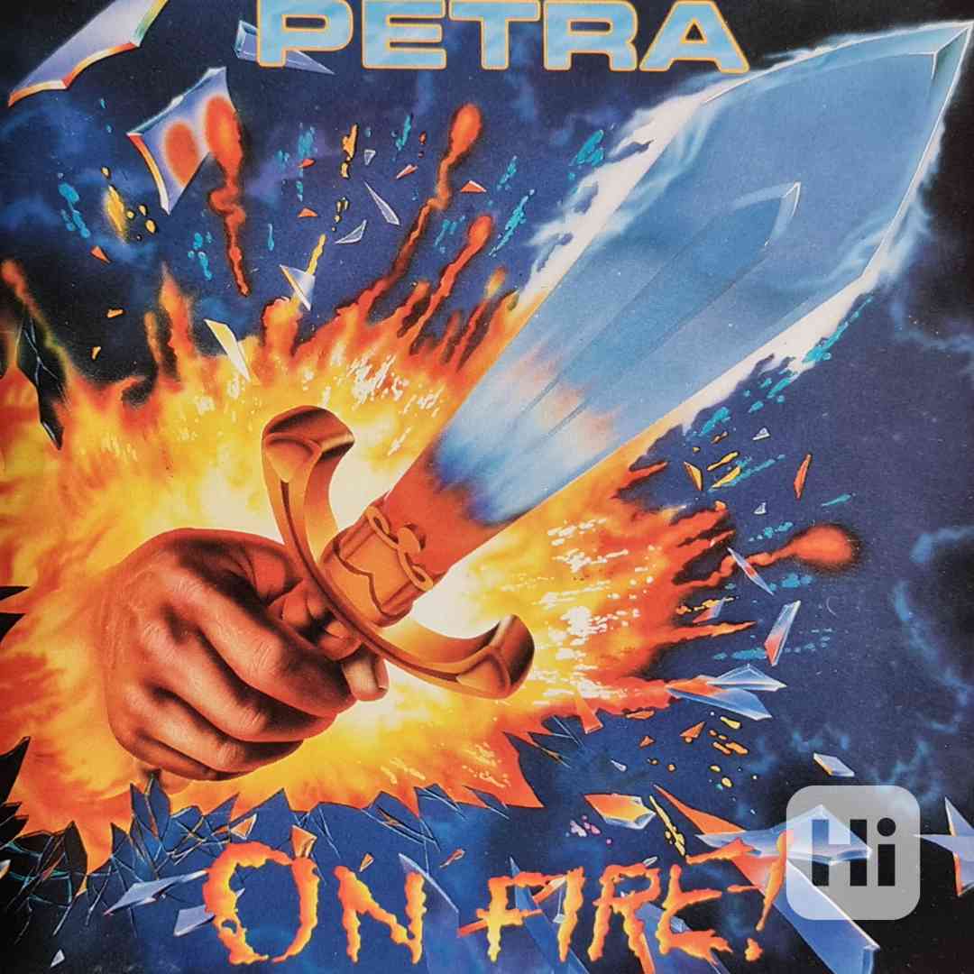 CD - PETRA / On Fire - foto 1