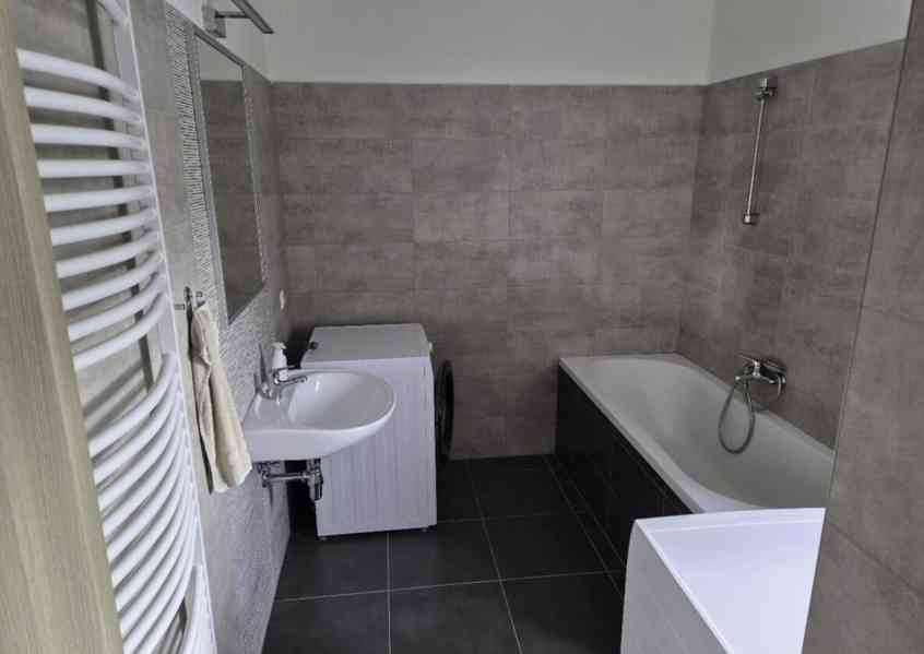 Pronájem krásného zařízeného bytu 3+kk,84 m2 Plasy  - foto 4