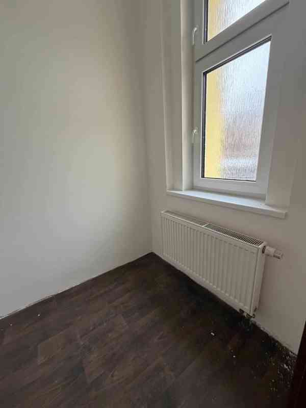 Nadstandartní vila 6 bytů a 7 kanceláří - foto 42