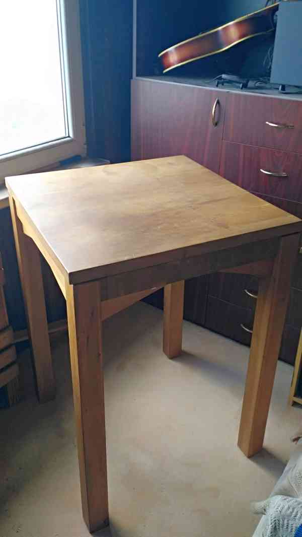 Víceúčelový rustikální dubový stůl a 2 židle z masivu - foto 7