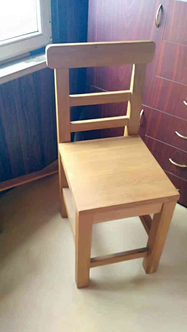 Víceúčelový rustikální dubový stůl a 2 židle z masivu - foto 8