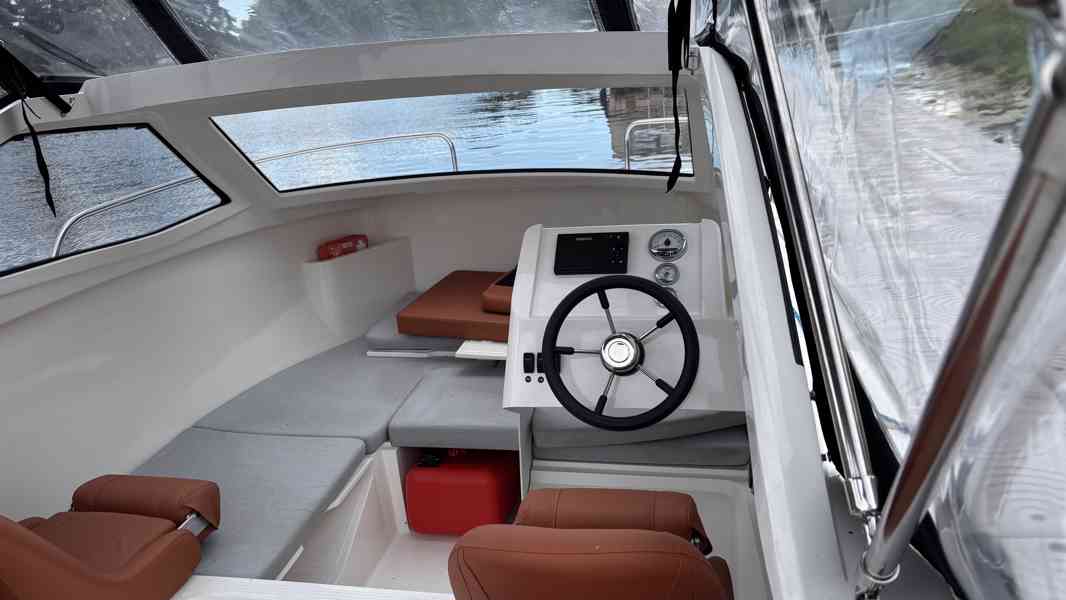 Použitý motorový člun Remus 525 ST + Mercury F 80 ELPT EFI - foto 6