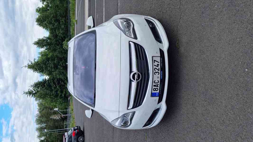 Opel Insignia 2.0cdti 125kw full výbava  - foto 2