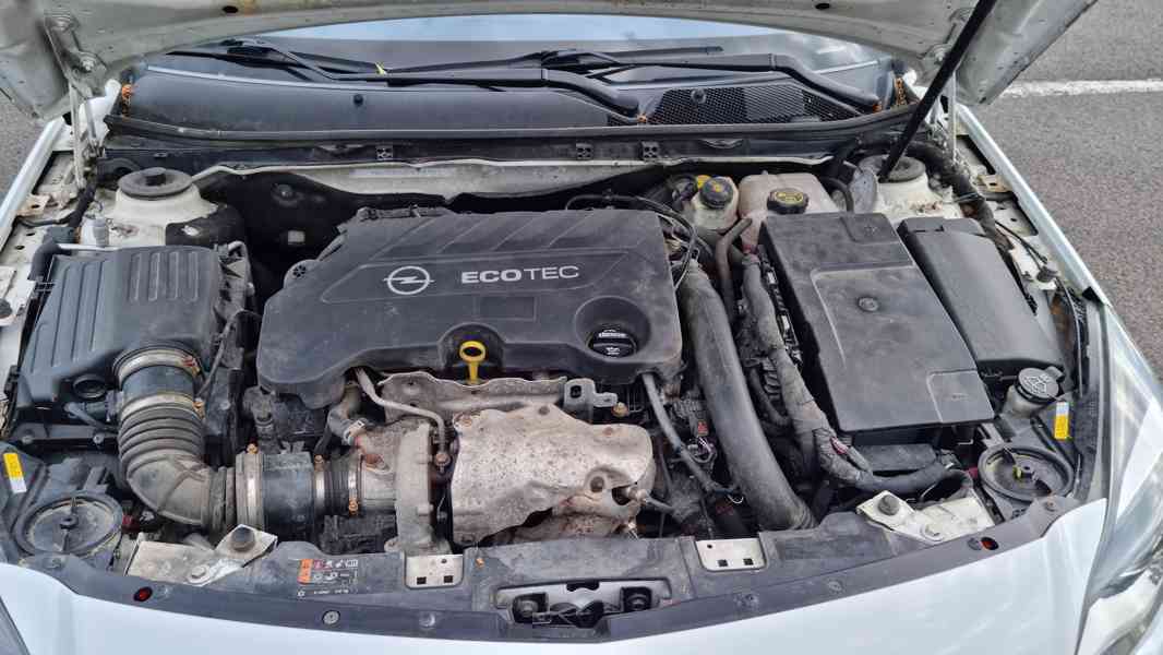 Opel Insignia 2.0cdti 125kw full výbava  - foto 9