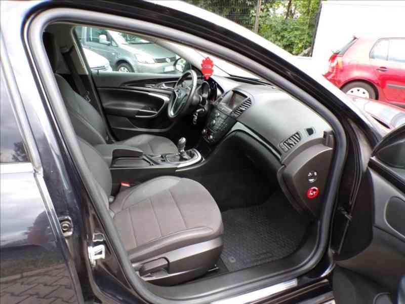 Opel Insignia 2,0 CDTI COSMO - foto 12