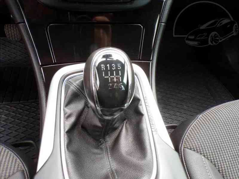 Opel Insignia 2,0 CDTI COSMO - foto 8