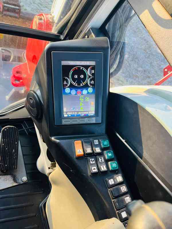 Kolové rypadlo Takeuchi TB295W (Možnost leasingu) - foto 11