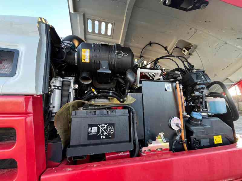 Kolové rypadlo Takeuchi TB295W (Možnost leasingu) - foto 14