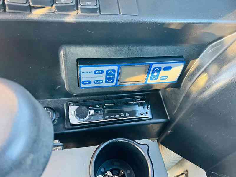 Kolové rypadlo Takeuchi TB295W (Možnost leasingu) - foto 10