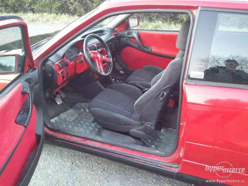 Opel Astra 2.0 16V GSi - foto 6