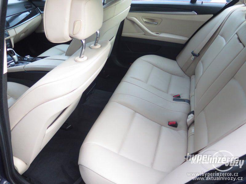 BMW 5 2.0, nafta, r.v. 2012, kůže - foto 6