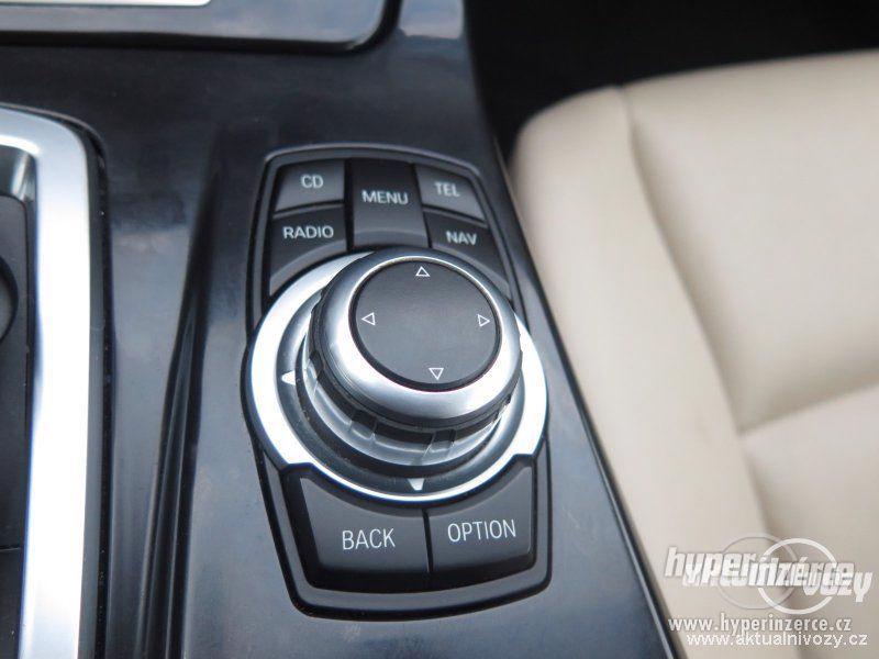 BMW 5 2.0, nafta, r.v. 2012, kůže - foto 14