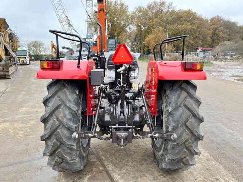 Massey Ferguson 245 DI 4WD – 46hp Tractor. - foto 2