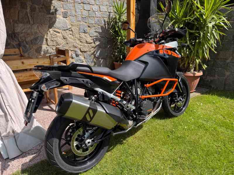 KTM 1050 Adventure - foto 3