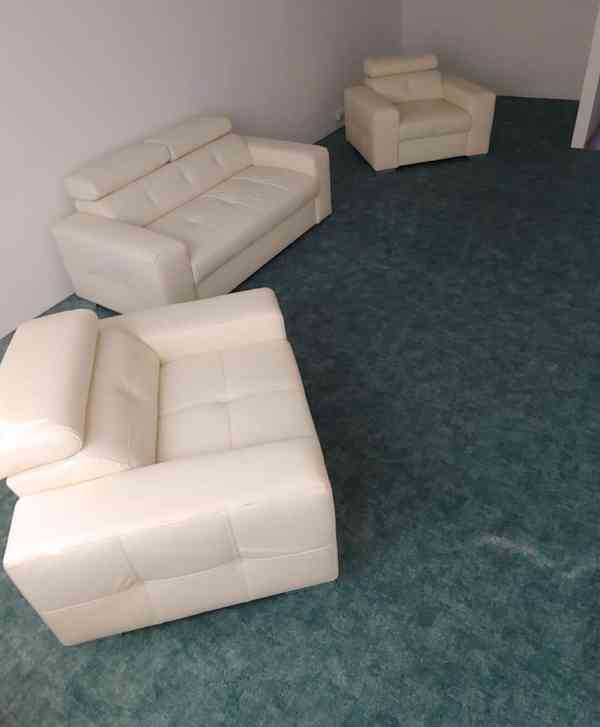 Prodám levně celokoženou luxusní sedací soupravu - foto 6