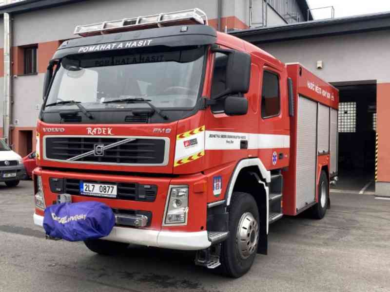 VOLVO FM9 340 44R – SPECIÁLNÍ POŽÁRNÍ AUTOMOBIL - foto 17