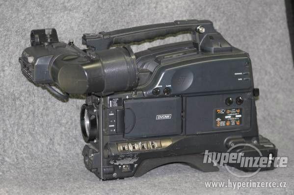 Sony DSR-400 - foto 1