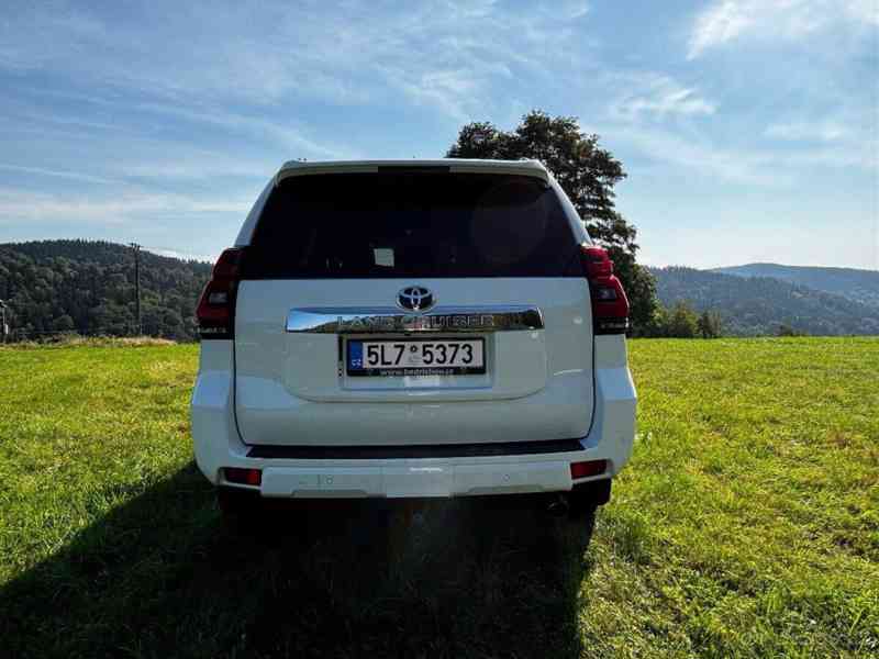 Toyota Land Cruiser 2,8   2.8 D 4x4 150kw - foto 9