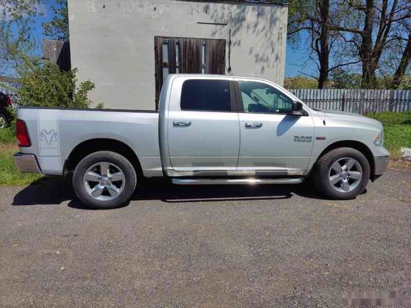 Dodge RAM 1500 Big Horn 2016 5.7 V8 DPH - foto 13