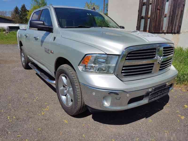 Dodge RAM 1500 Big Horn 2016 5.7 V8 DPH - foto 9