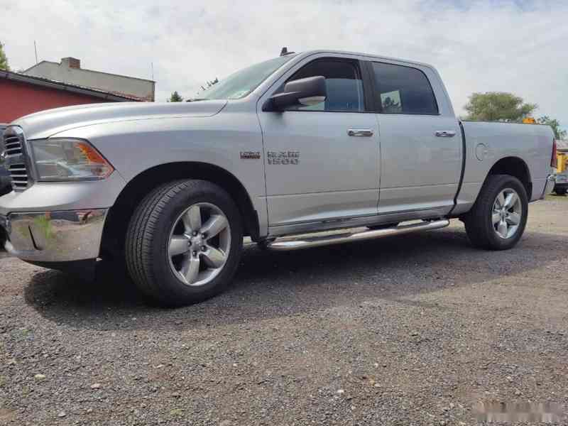 Dodge RAM 1500 Big Horn 2016 5.7 V8 DPH - foto 1