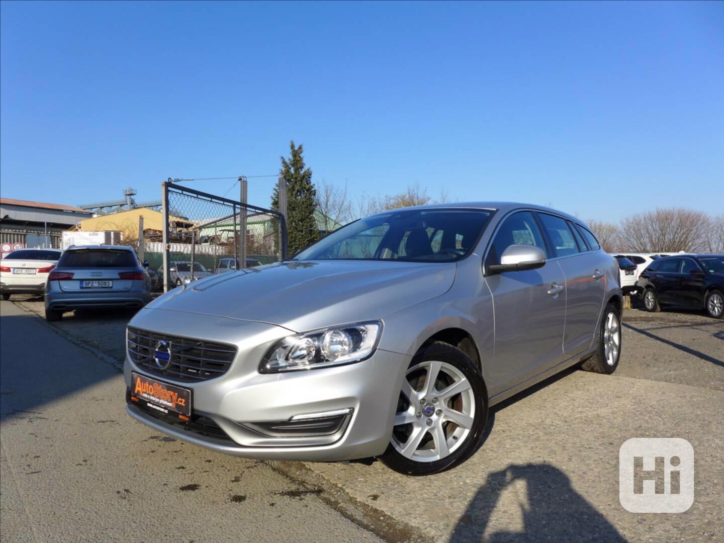 Volvo V60 1,6 D NAVI, 1.MAJITEL - foto 1