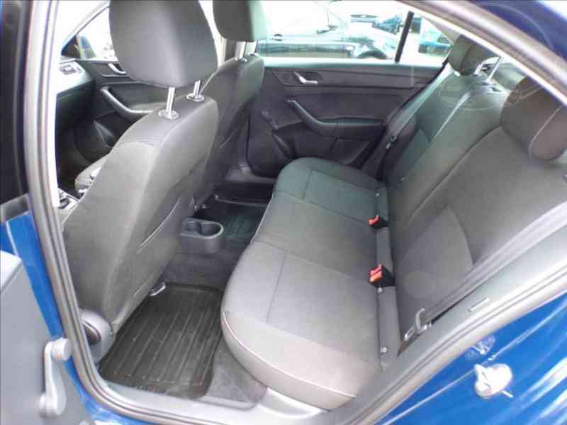 Škoda Rapid 1,6 TDI DIGI.KLIMA - foto 9