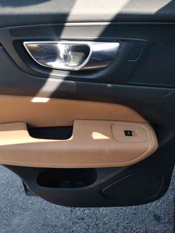 Volvo XC60 2,0   D4 FWD 140 kW 2019 | DPH - foto 12