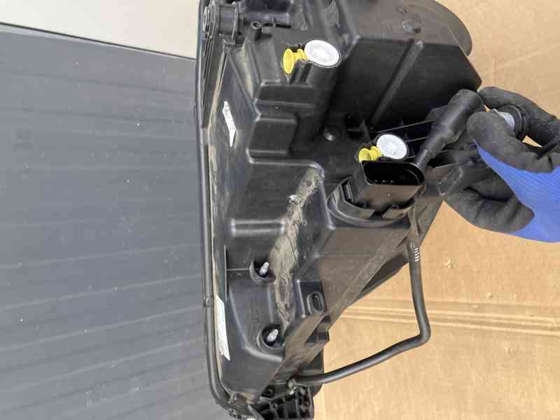 predni svetlo skoda karoq prave pravy lift - foto 14