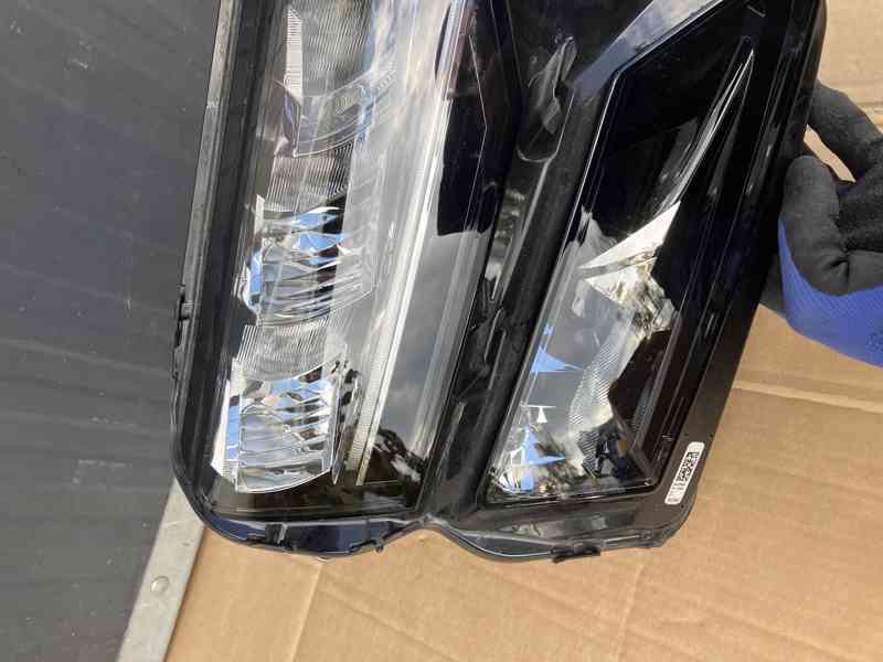 predni svetlo skoda karoq prave pravy lift - foto 2