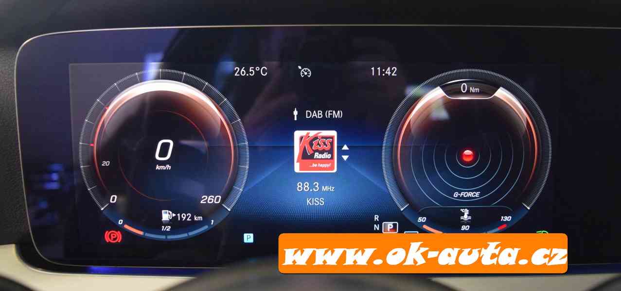 Mercedes-Benz Třídy E 220 D 4MATIC AMG HYD.PODVOZEK 2021-DPH - foto 15