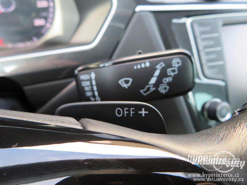Volkswagen Tiguan 2.0, nafta, r.v. 2016 - foto 6