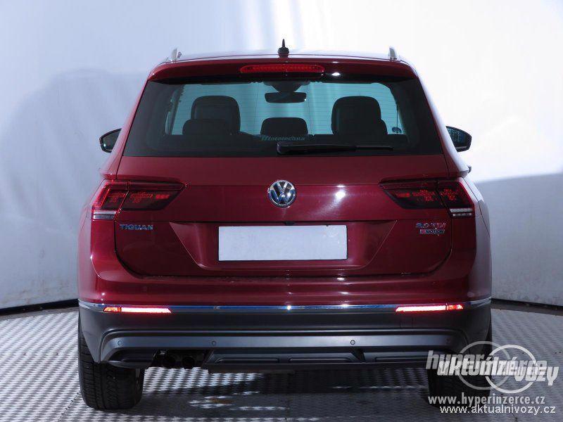 Volkswagen Tiguan 2.0, nafta, r.v. 2016 - foto 11