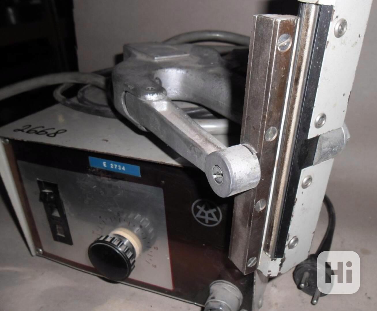 Impulsní svářečka na polyetylen IZ3A1 - foto 1