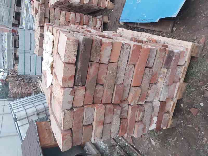 Prodám staré pálené cihly - bazar - Hyperinzerce.cz