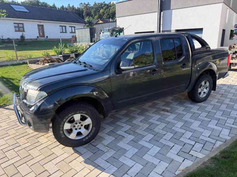 NISSAN NAVARA