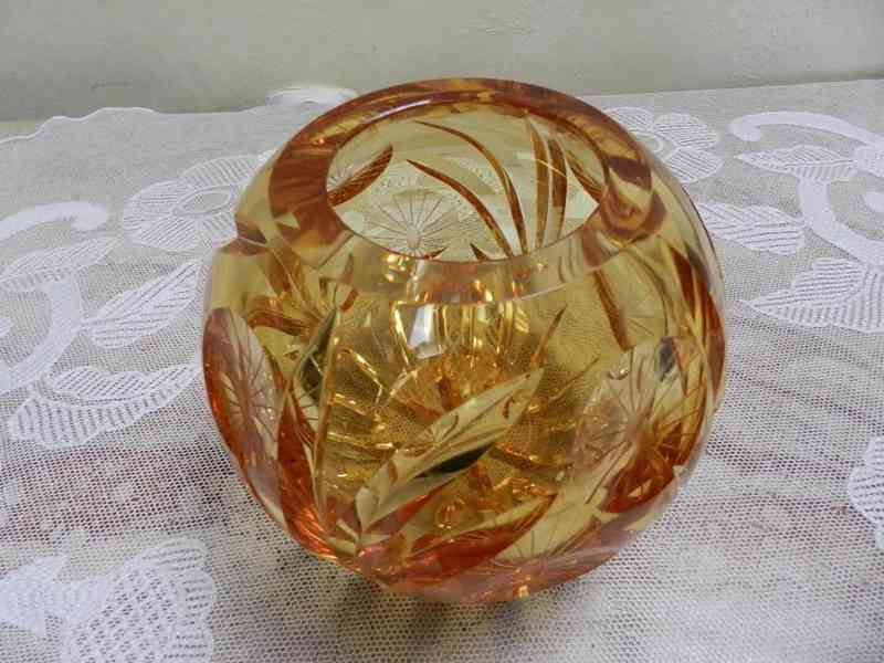 Žlutá Autorská broušená Váza tvar Koule - foto 2