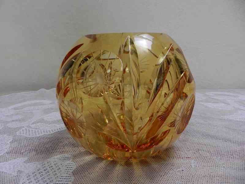 Žlutá Autorská broušená Váza tvar Koule - foto 6