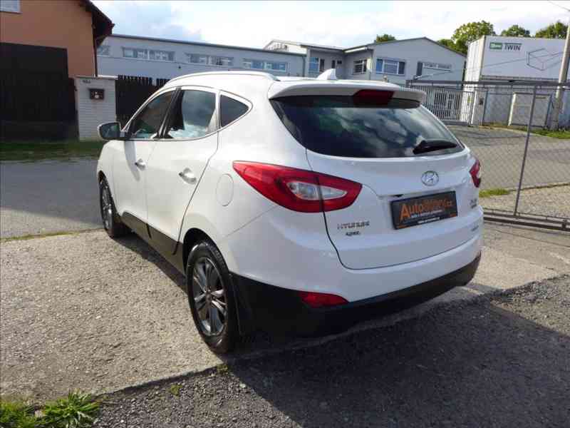 Hyundai ix35 2,0 CRDI 4x4 TOP VÝBAVA 1.MAJ - foto 4