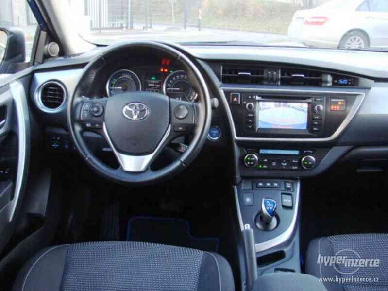 Toyota Auris Hybrid Life+1.8 100kw - foto 17