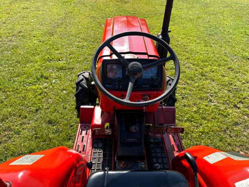   Malotraktor Yanmar 4x4 + příslušenství  - foto 3
