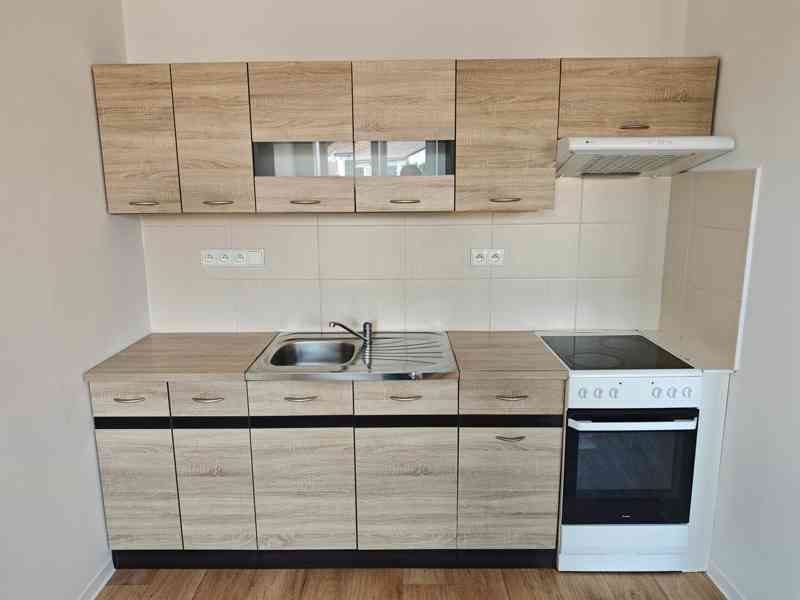 Pronájem bytu 2+kk 55 m², Skuteč - foto 3