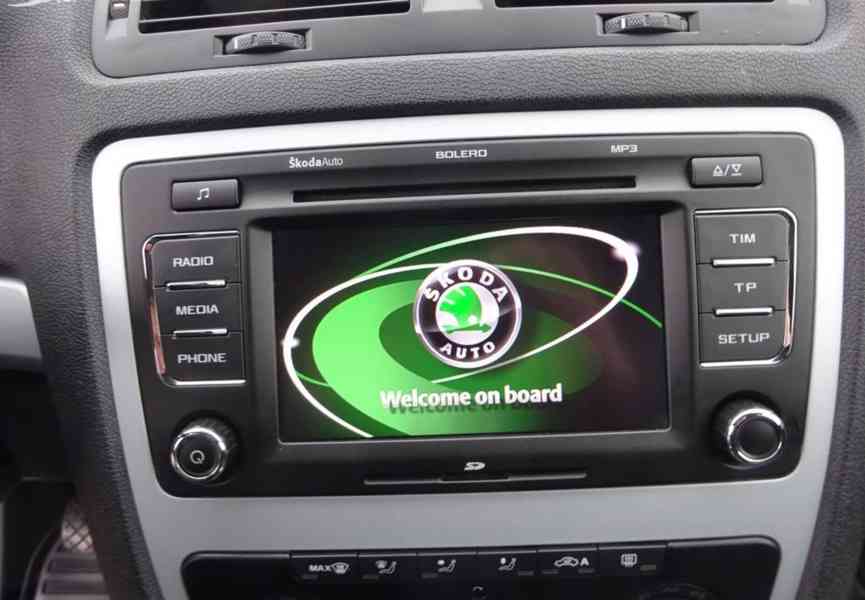 Škoda Octavia 1.4 TSI r.v.2010 (90 kw) ČR - foto 8