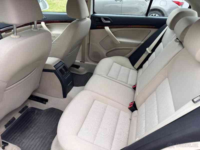 Škoda Octavia 1,6 - foto 6