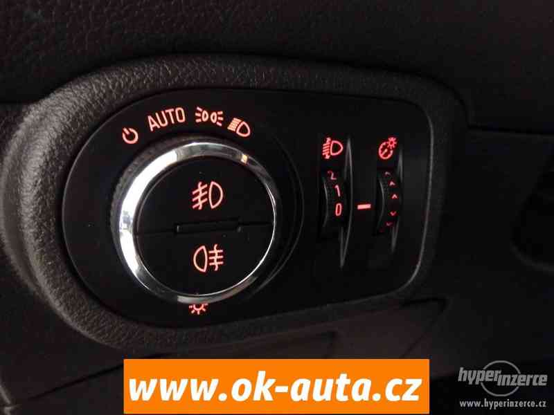 Opel Zafira 2.0 CDTI COSMO 121 kW 7 MÍST-DPH 2012 - foto 14