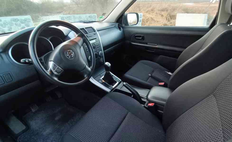 Suzuki Grand Vitara 1.6i City benzín 78kw - foto 12