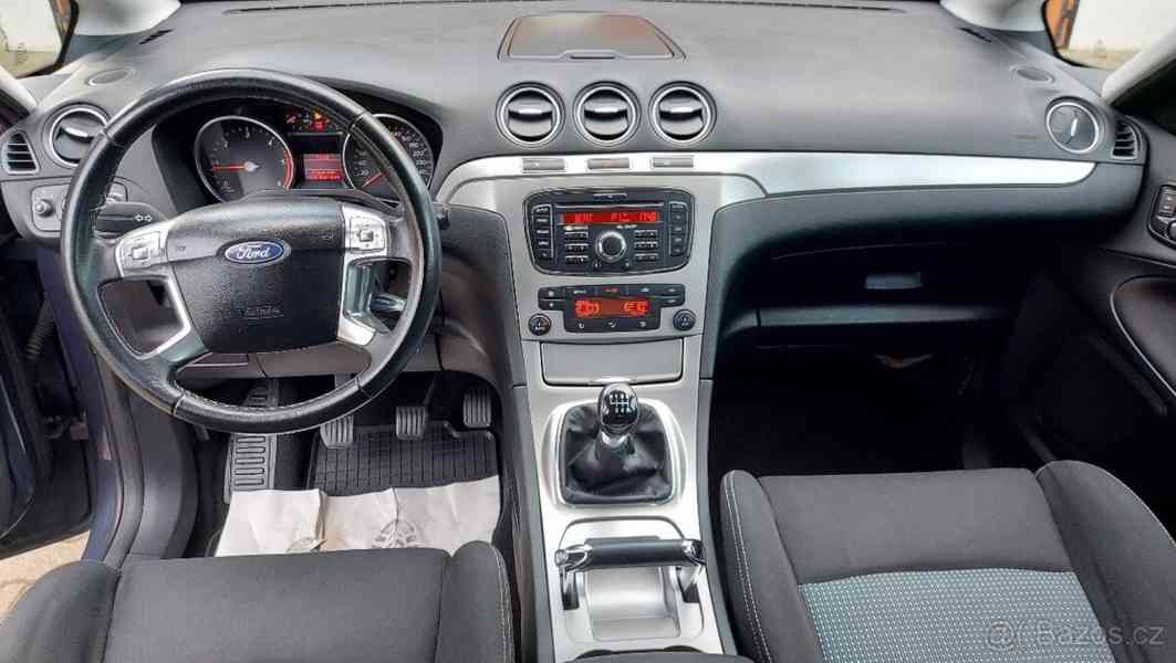 Ford S-MAX 2,0 - foto 3
