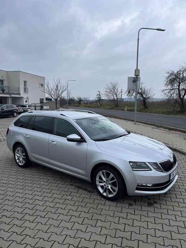 Škoda Octavia 2,0   TDI DSG 110KW STYLE Sportpaket - foto 2