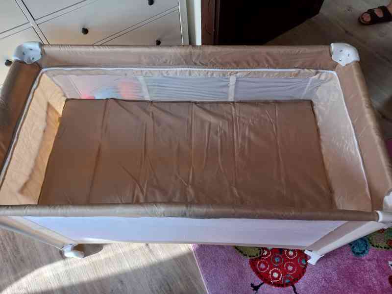 Prodám cestovní postýlku CAM „IL Mondo del Bambino“ - foto 5