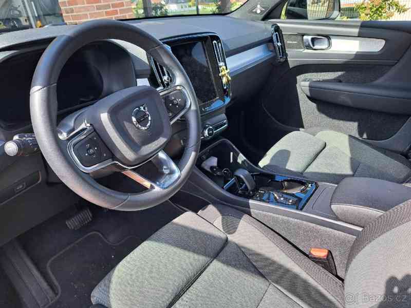 Volvo XC40 2,0   B3 120KW - foto 3